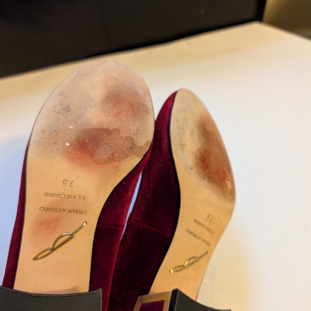 Brian Atwood Velvet Mary Jane shoes size 7.5 in VGUC - Picture 9 of 9